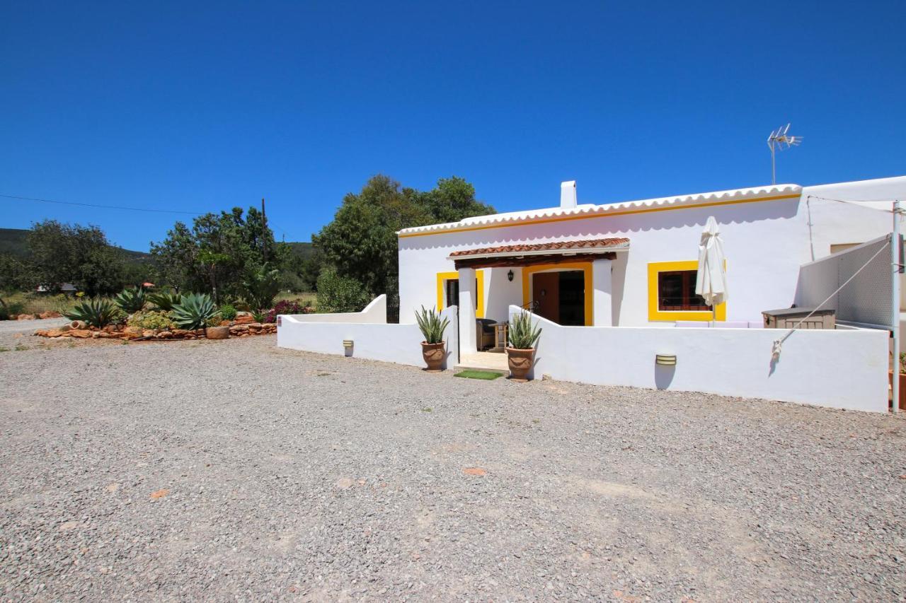 Can Jaume Guillem Sant Carles de Peralta Exterior photo
